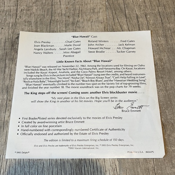 Elvis Presley Blue Hawaii Plate - Picture 7 of 7